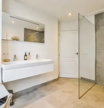 salle de bain Saint Georges de Rantambault-1